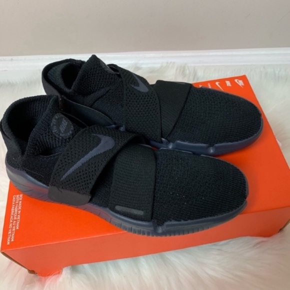Nike Shoes - Nike Free RN Motion FK Size 7.5 New